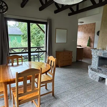 Zurawia Laka ロッジ ビトゥフ