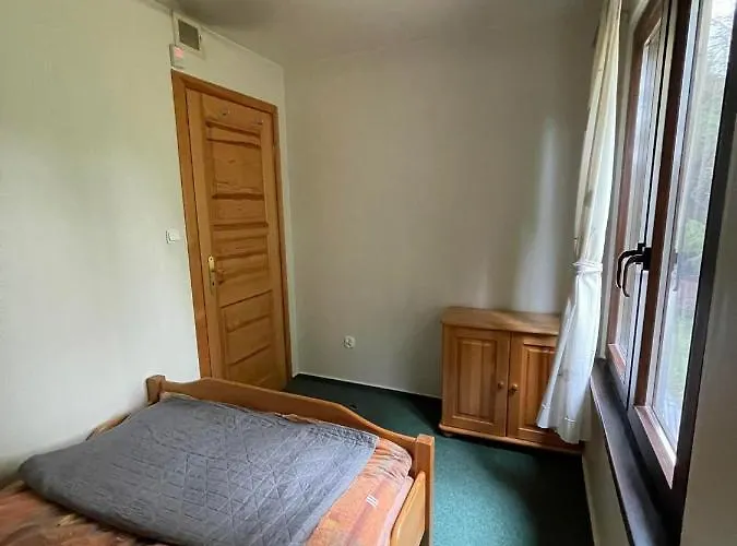 Zurawia Laka Деревянный коттедж